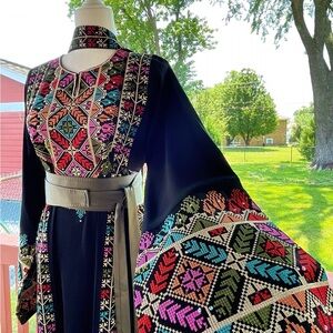 Elegant Black Embroidered Long Sleeve Dress